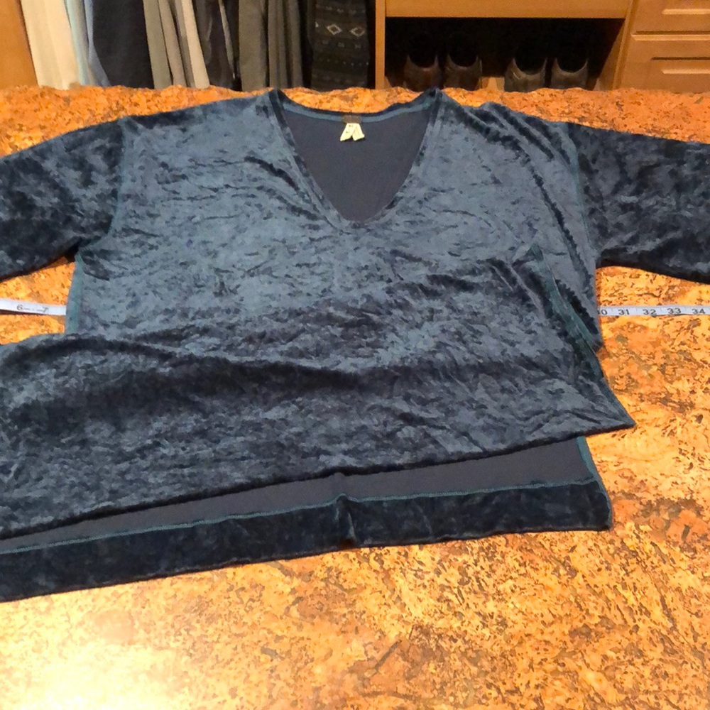 Free People crushed velvet tunic size M